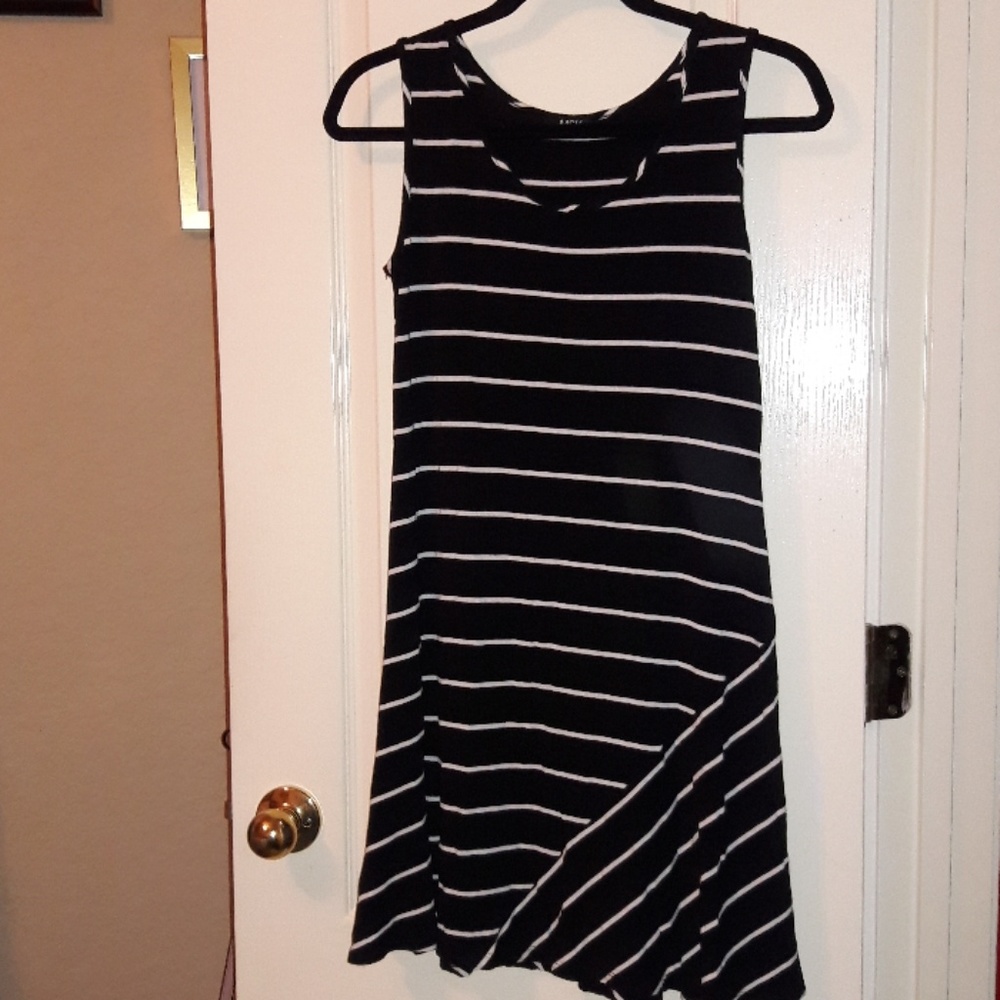 Knee Length Black & White Striped Sleeveless Dress